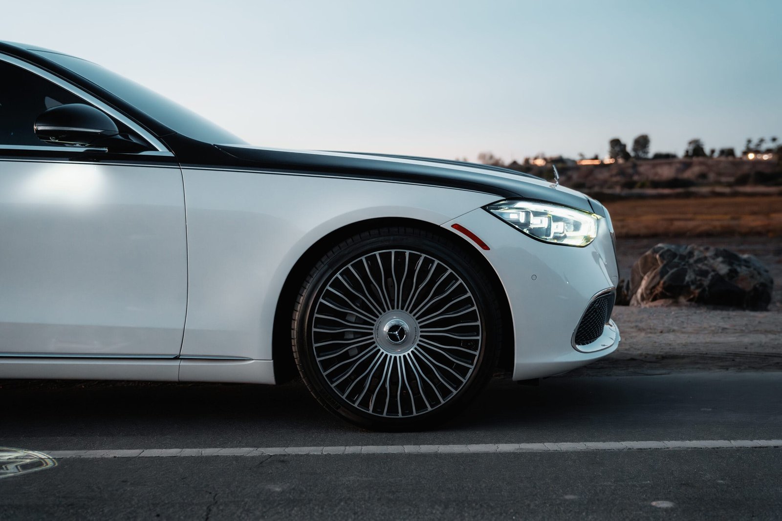 Mercedes s580 Maybach| Exotic Drives LA Car Rentals
