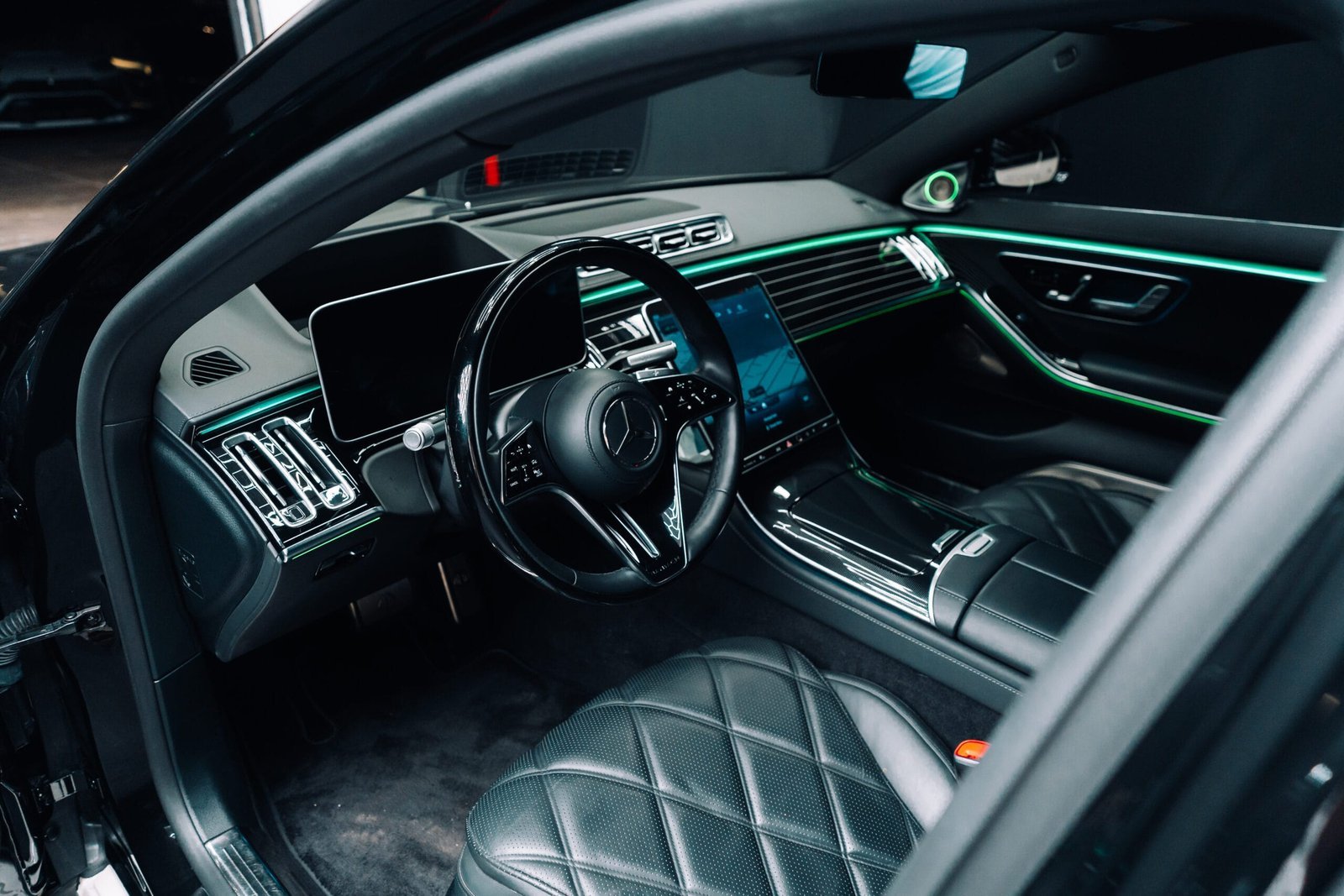 Mercedes s580 Maybach| Exotic Drives LA Car Rentals